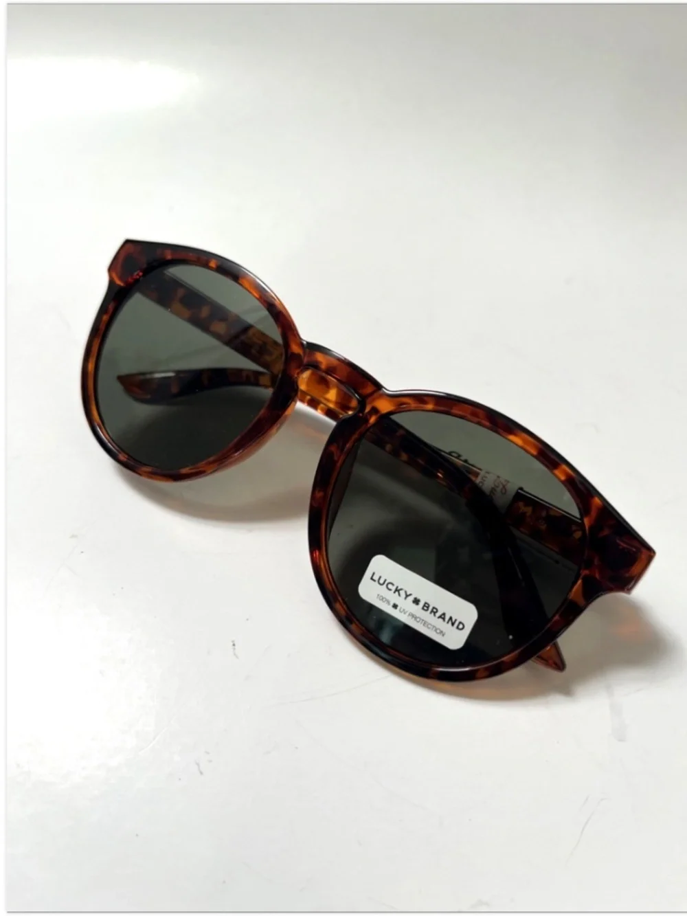 New LUCKY BRAND Round Classic Sunglasses Tortoise Shell Acetate Brown Green Lens